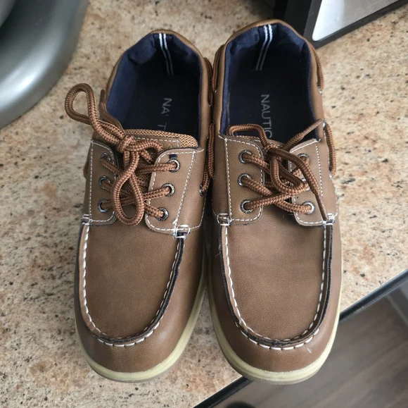 Nautica Boys Brown Boat Shoes - Picture 1 of 10